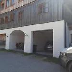 Lantgård Sonnleit'n 6 *