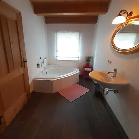 Sonnleit'n 6 Farm stay