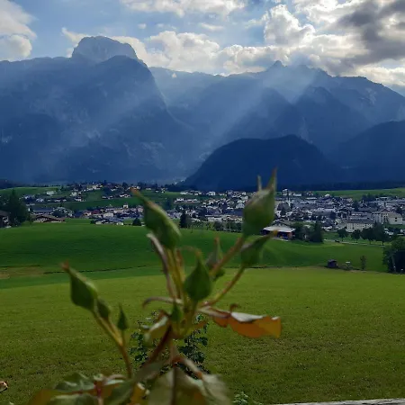 Sonnleit'n 6 Lantgård *